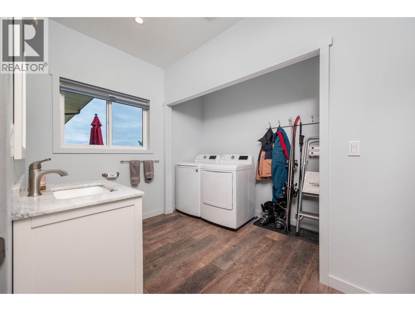 7936 McLennan Road, Vernon