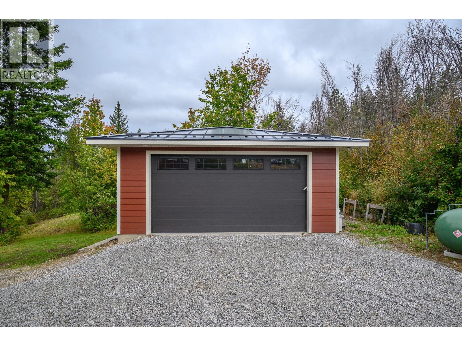 7936 McLennan Road, Vernon