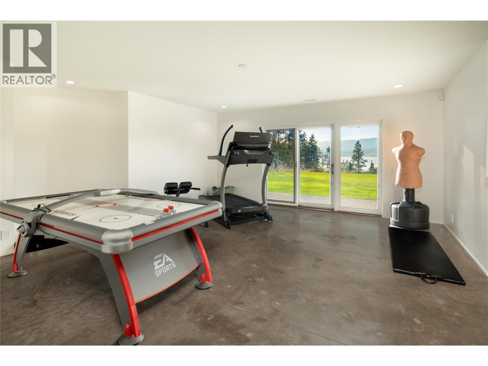  4840 LAKESHORE Road, Kelowna