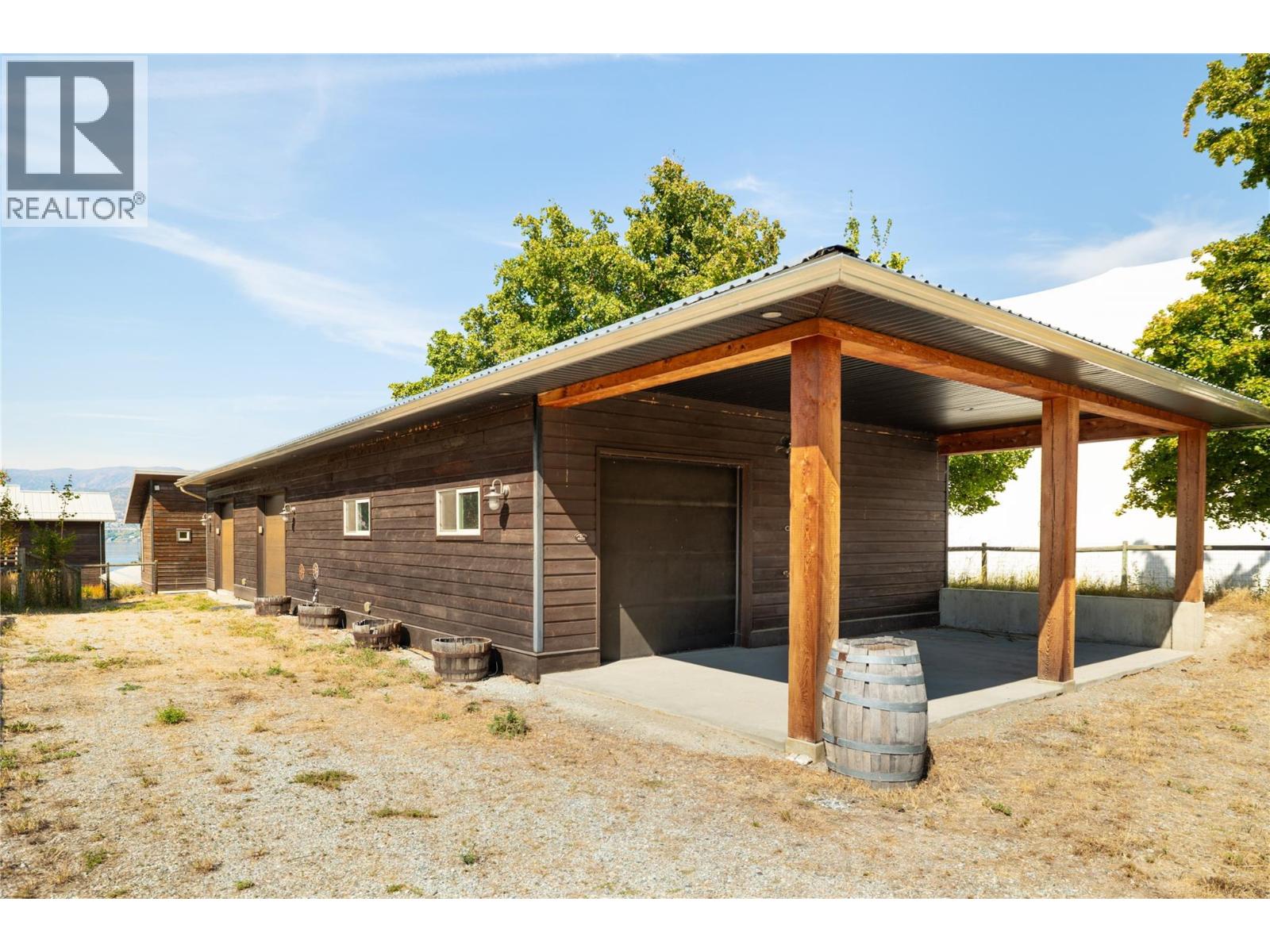  4840 LAKESHORE Road, Kelowna
