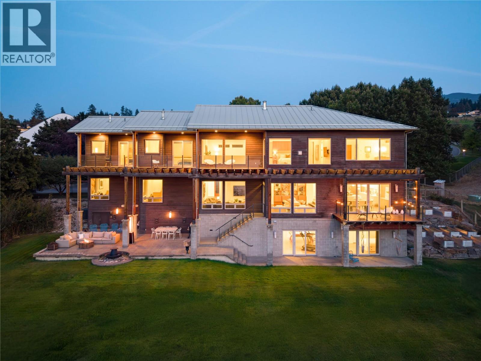  4840 LAKESHORE Road, Kelowna