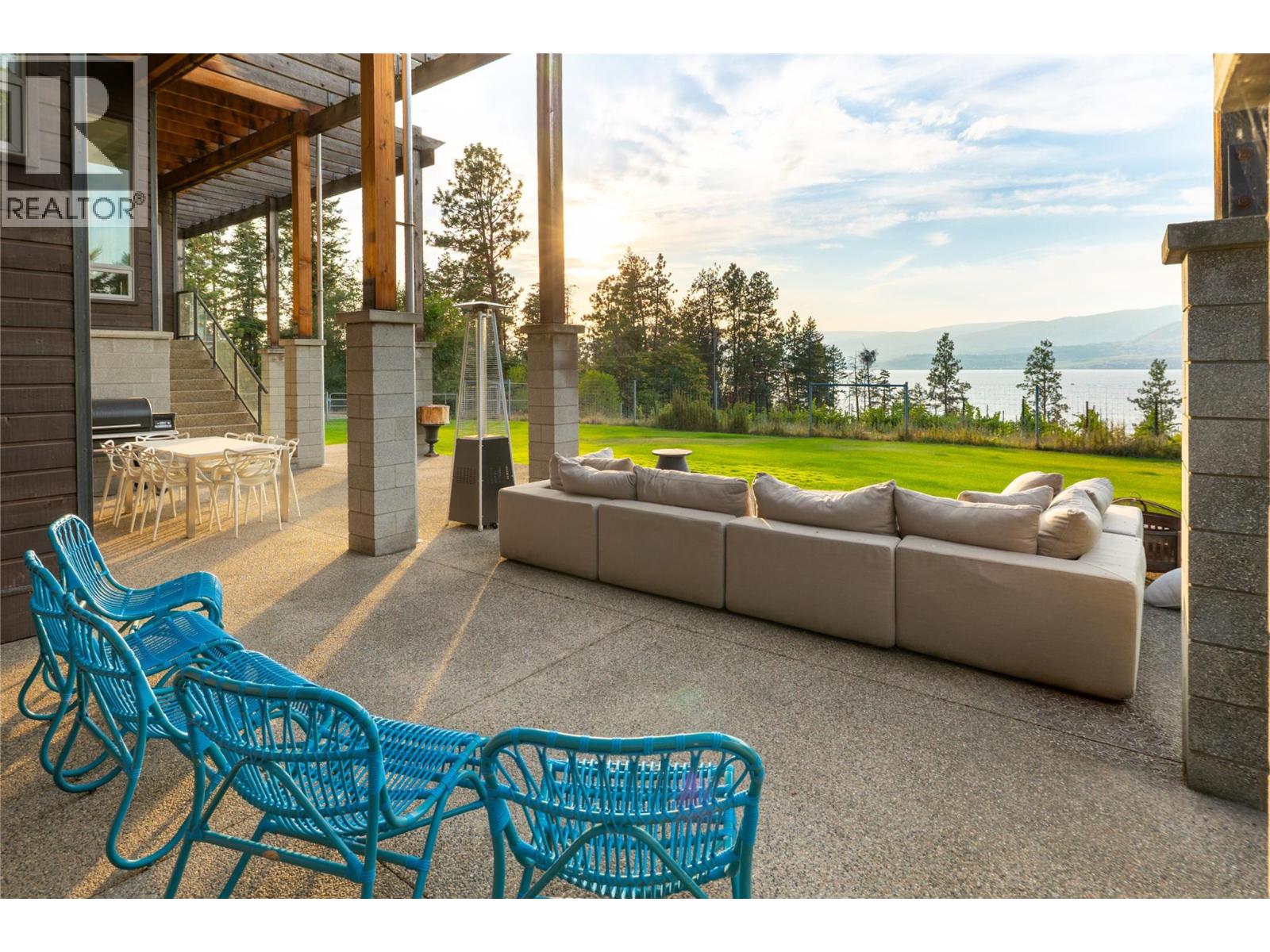  4840 LAKESHORE Road, Kelowna