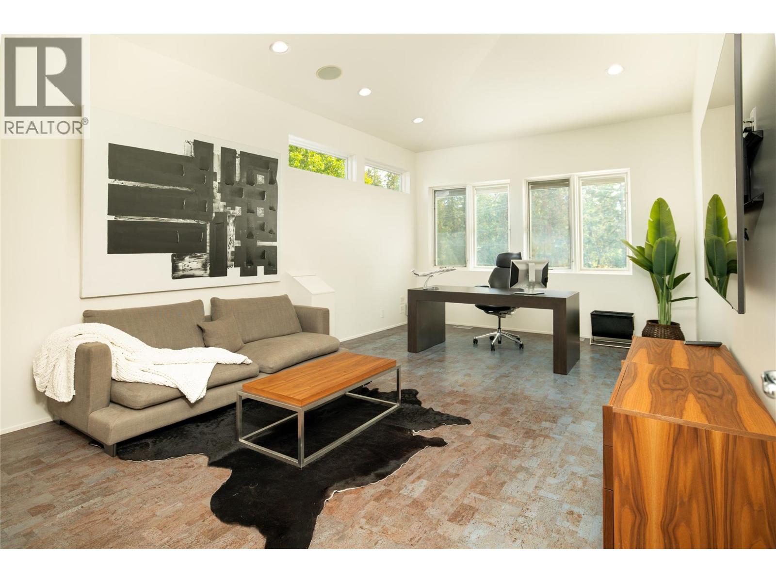  4840 LAKESHORE Road, Kelowna