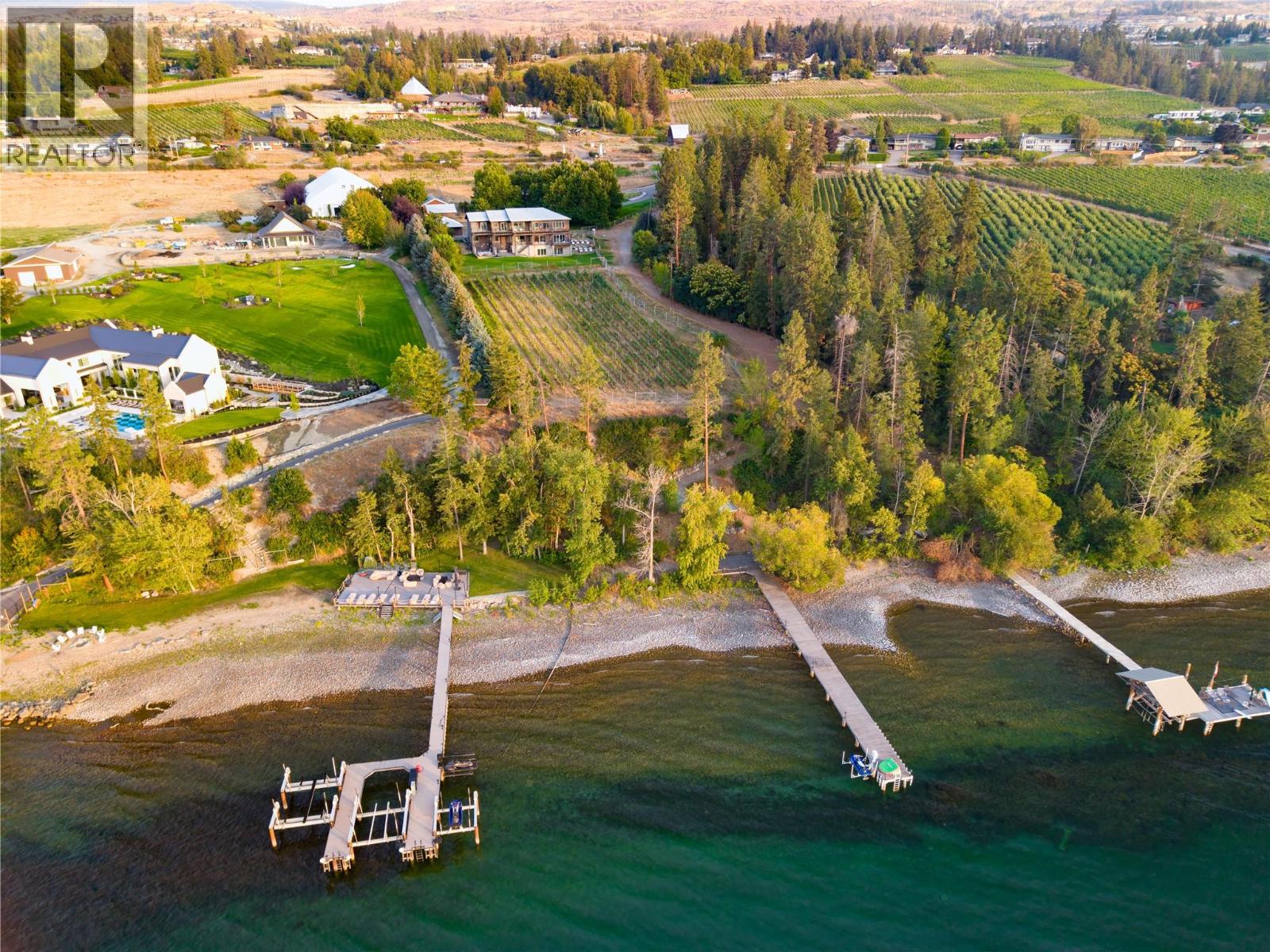  4840 LAKESHORE Road, Kelowna