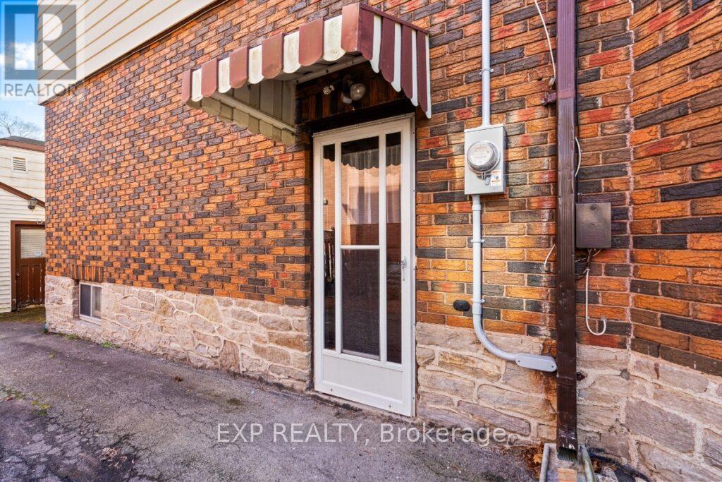 90 RIVER ROAD - 32
