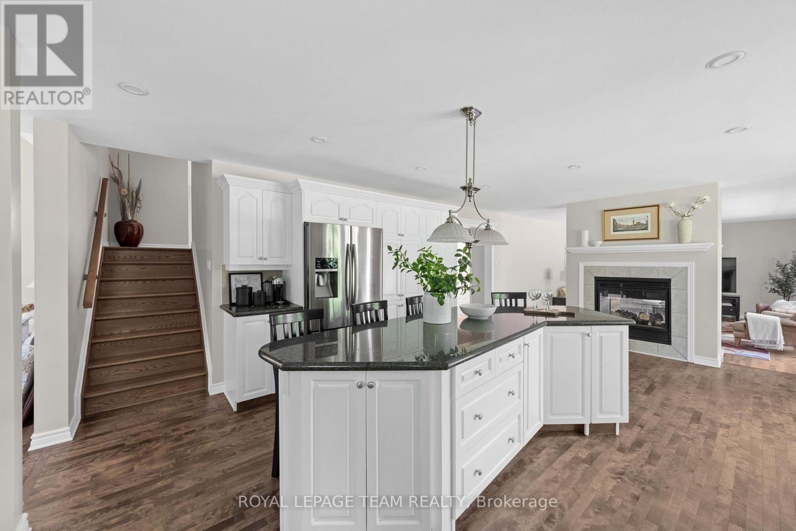 5 Bed, 4 Bath House for Sale in Ottawa – 50 MARCHVALE DRIVE, Ottawa – MLS# X13757568 - Image 15