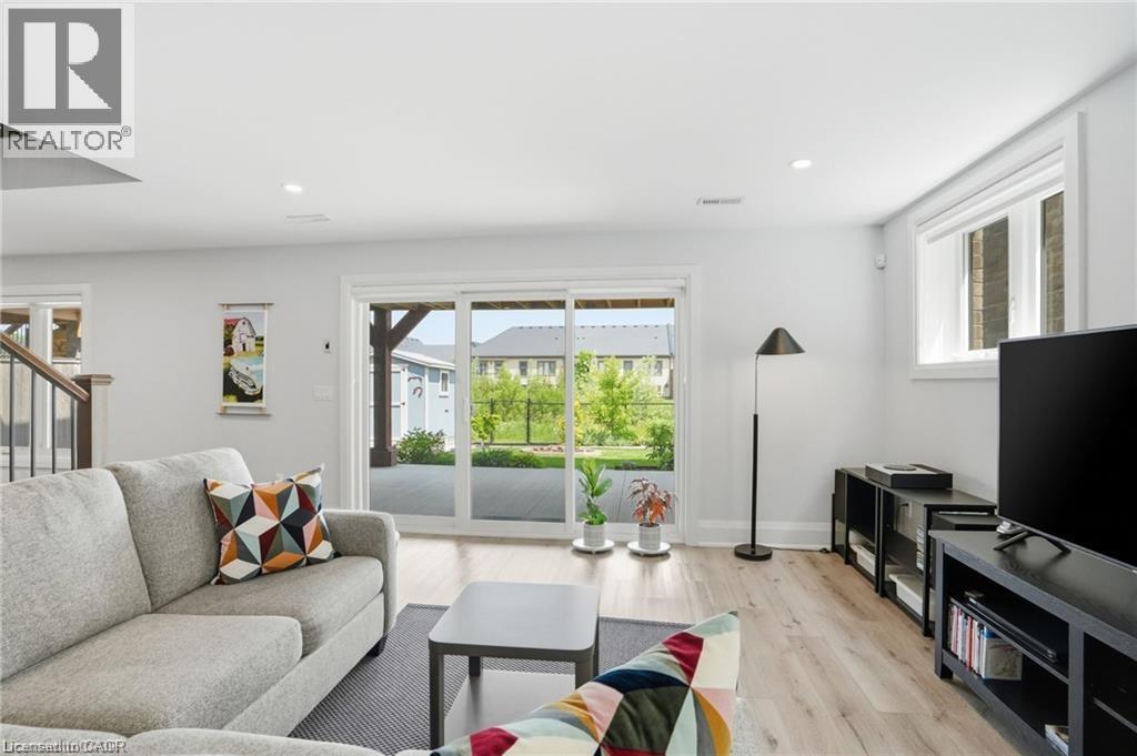 59 SWAN Avenue - 31