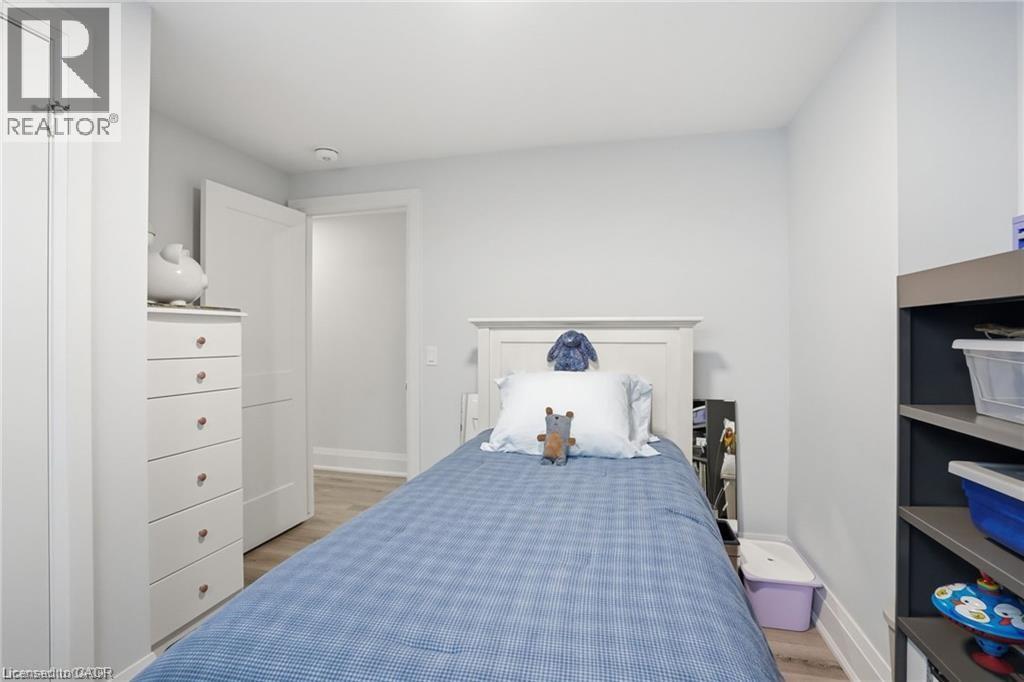 59 SWAN Avenue - 33