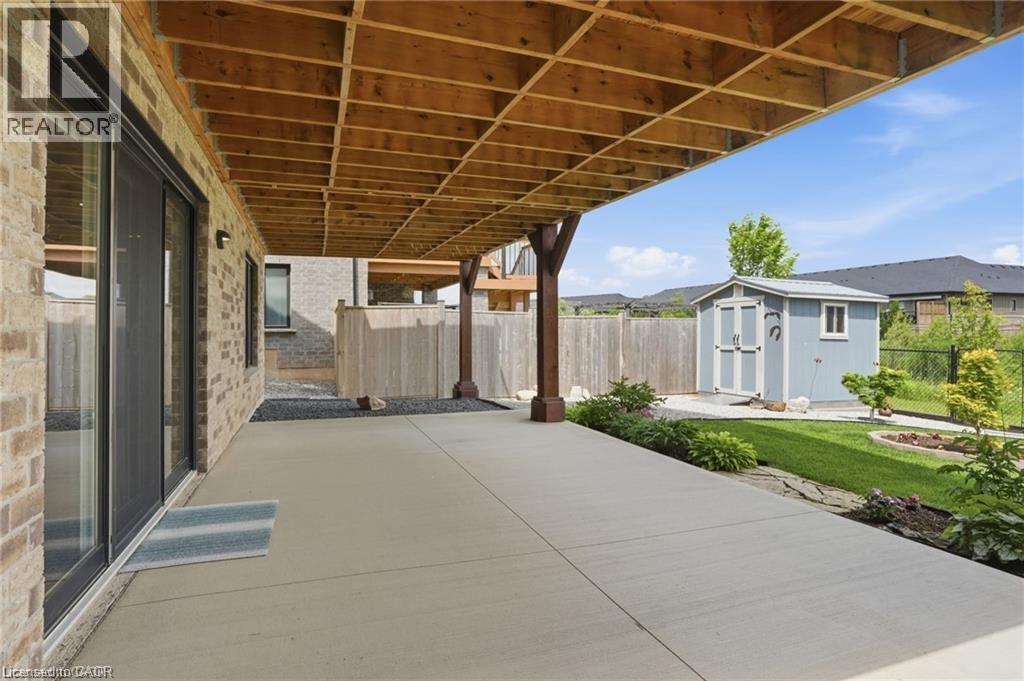 59 SWAN Avenue - Image 37