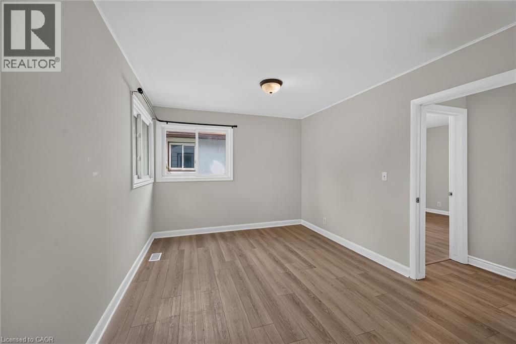 316 FAIRVIEW Avenue W - Image 21