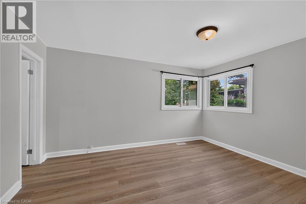316 FAIRVIEW Avenue W - Image 20