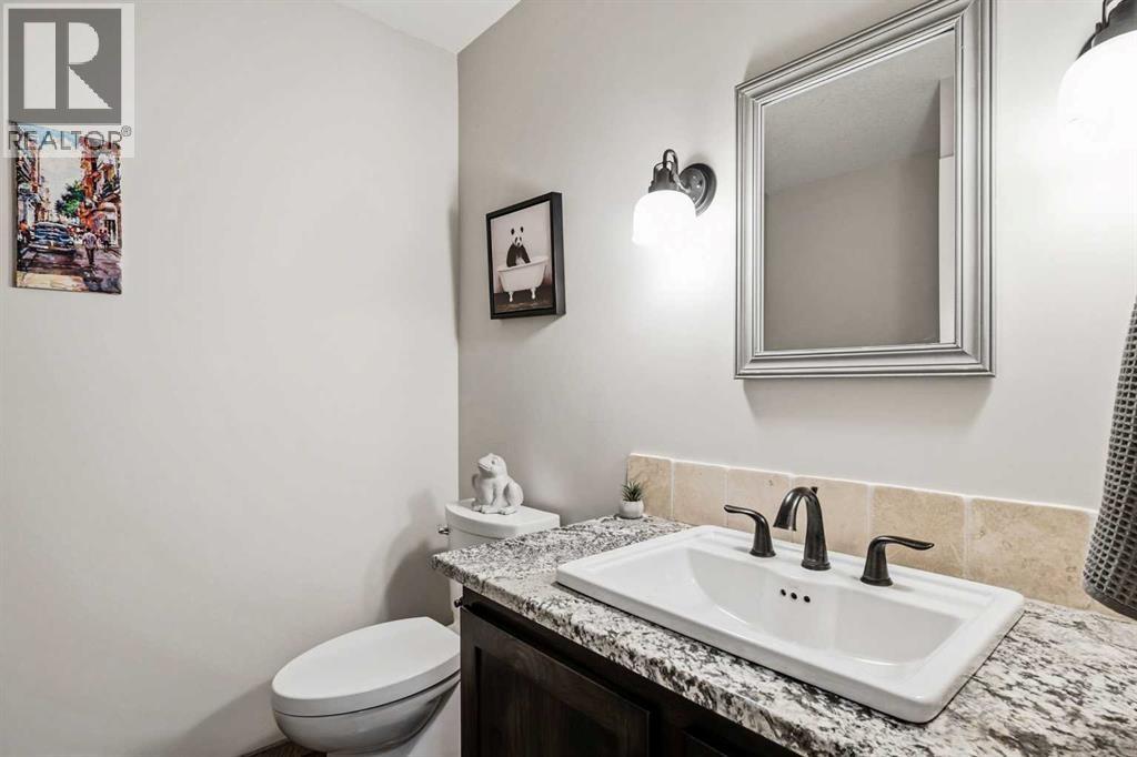 2 piece bath on main