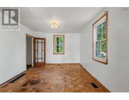 4pc Bathroom - 350 Alexandra Street, Sydney, NS B1S2G3 Photo 9