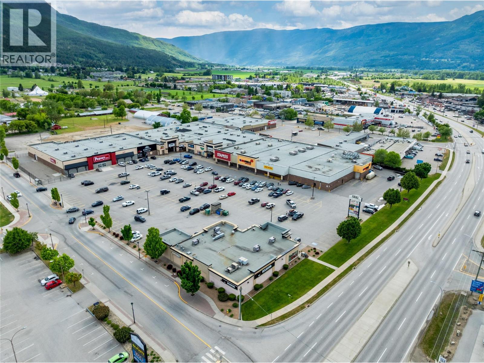 5 360 Trans Canada Highway, Salmon Arm
