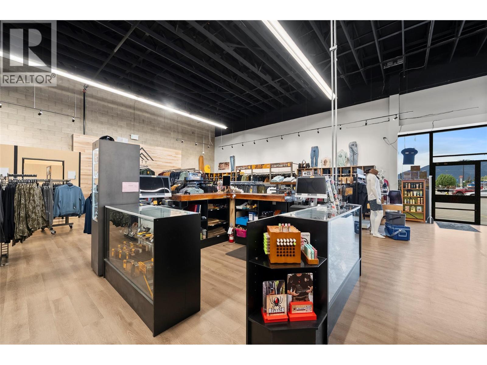 5 360 Trans Canada Highway, Salmon Arm