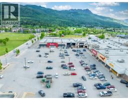 360 Trans Canada Highway Unit# 5, Salmon Arm, BC V1E1B4 Photo 58