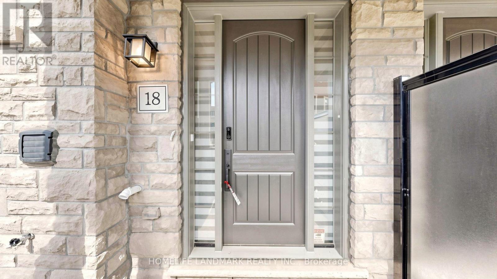 18 GARDENDERS LANE - 8