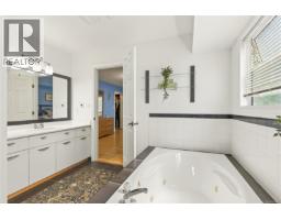 5771 Malibu Terr, Nanaimo, BC V9T6A5 Photo 66