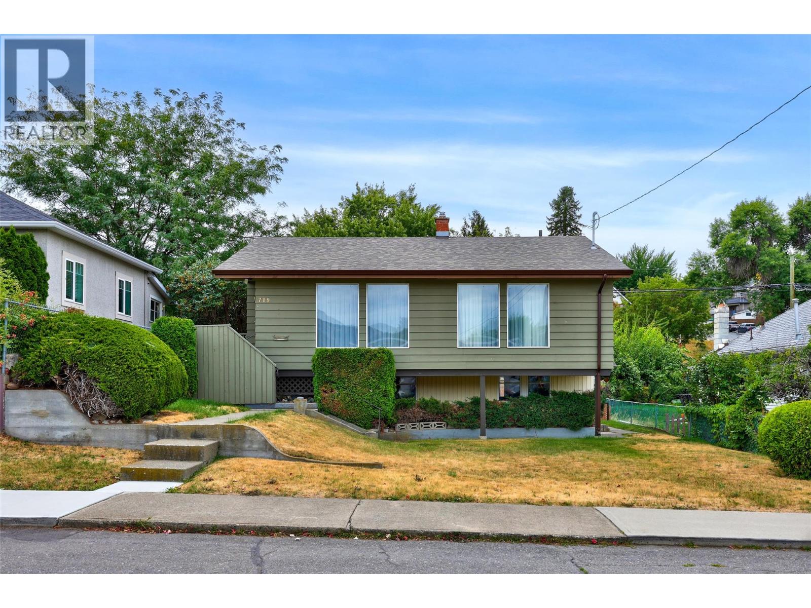 719 Pine Street - 1