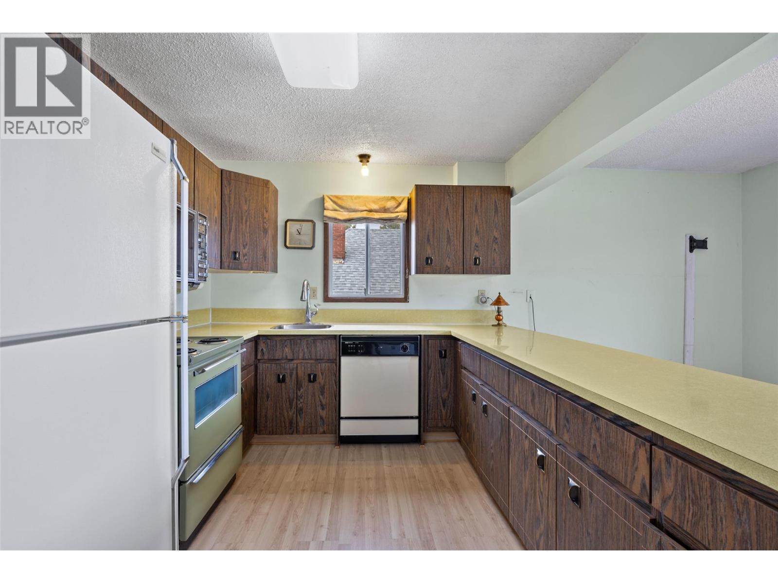 719 Pine Street - 13