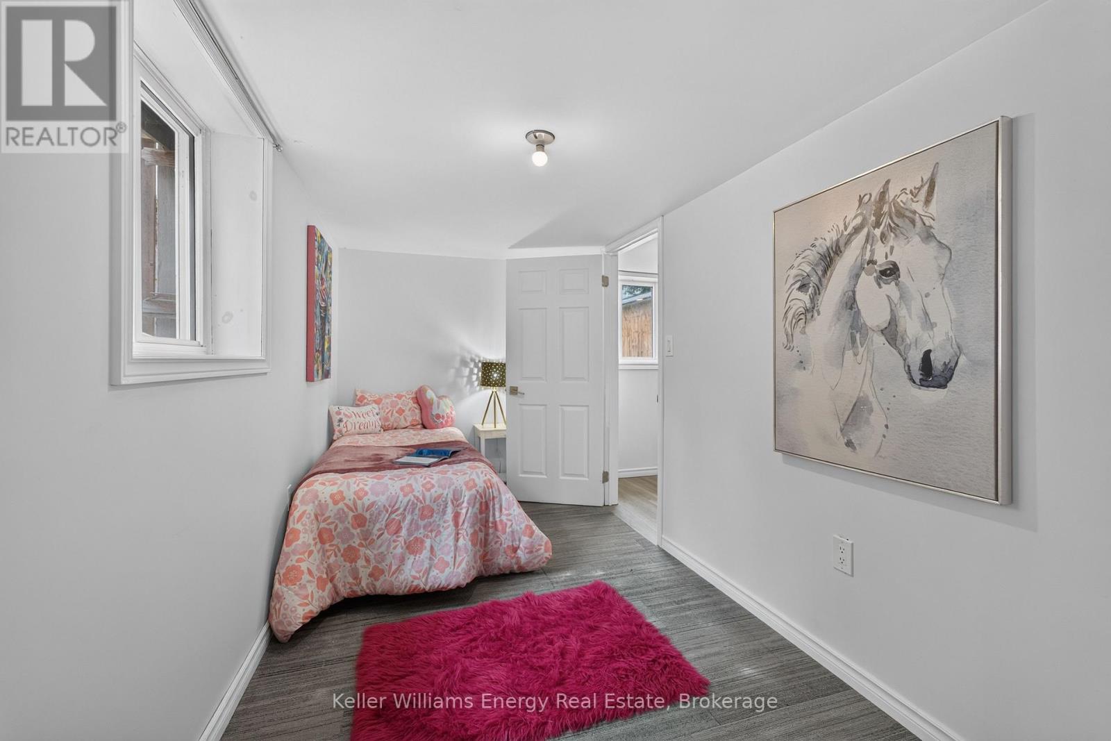 7 GLENARDEN CRESCENT - Image 35