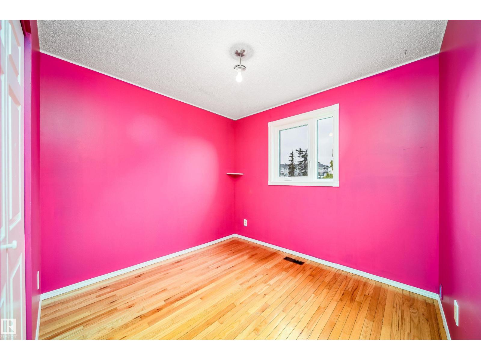 9540 178 AV NW - 40