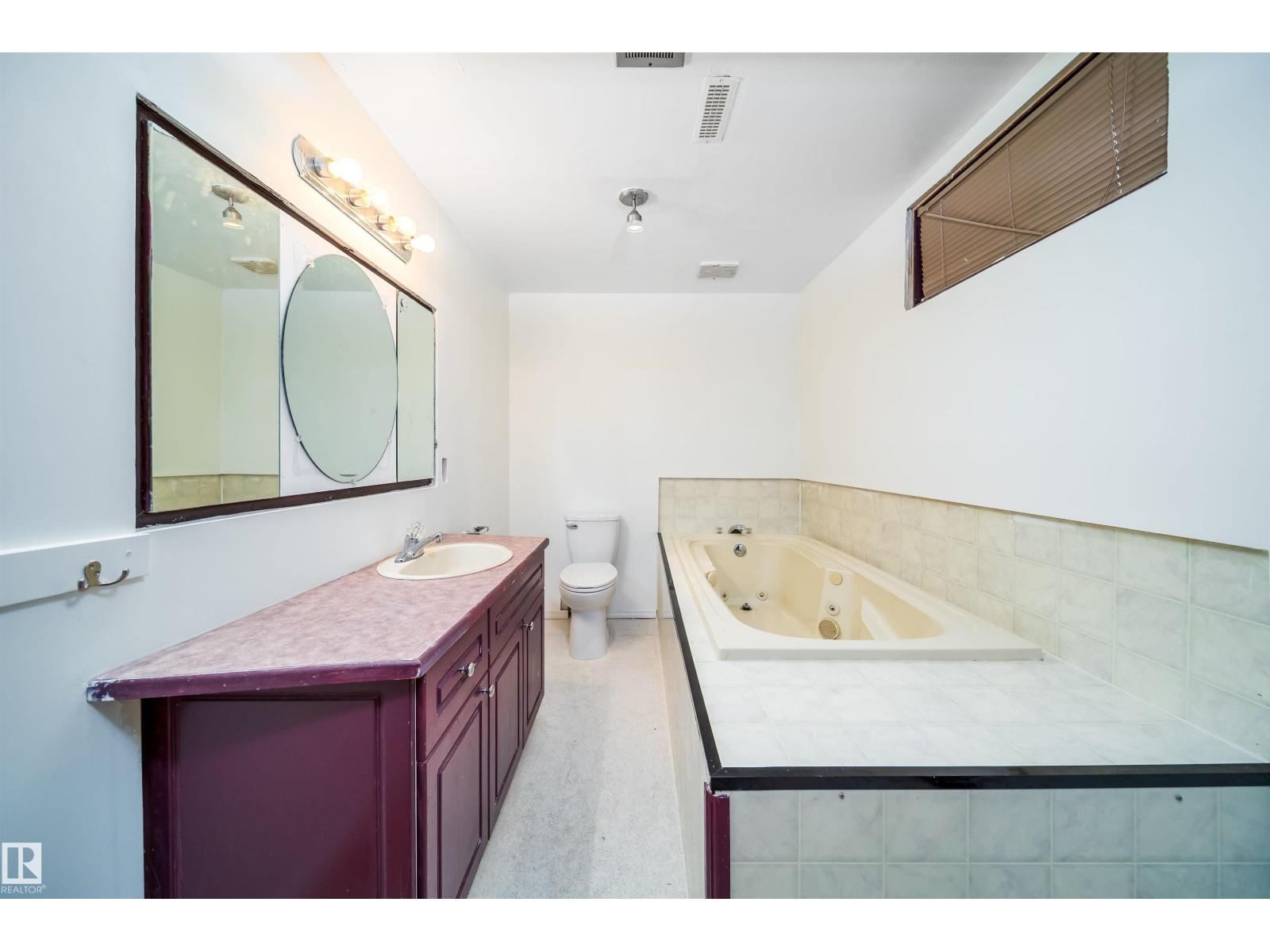 9540 178 AV NW - 50