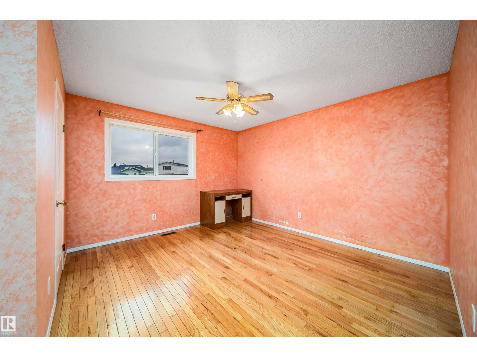 9540 178 AV NW - 35