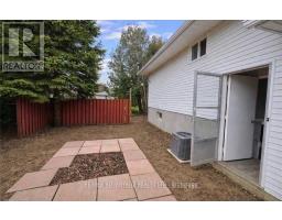 9 Camelot Crescent, London East, ON N5V3L4 Photo 28