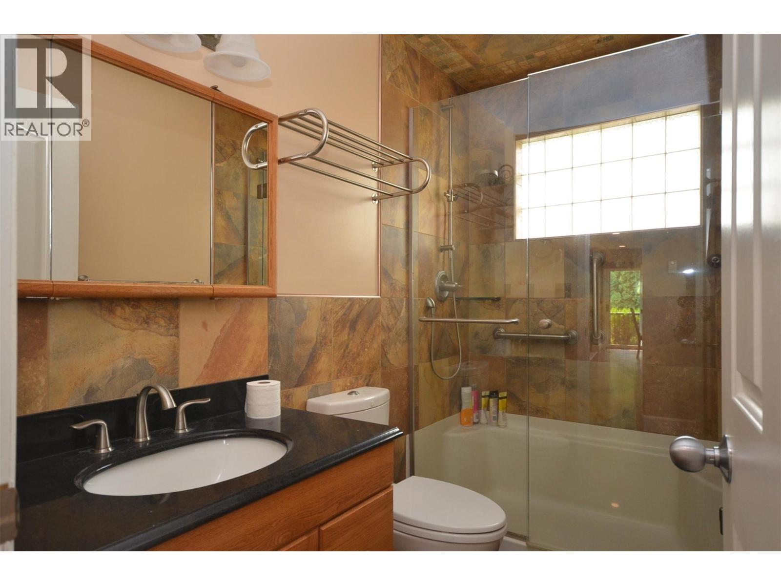 65 Sarsons Place - Image 25