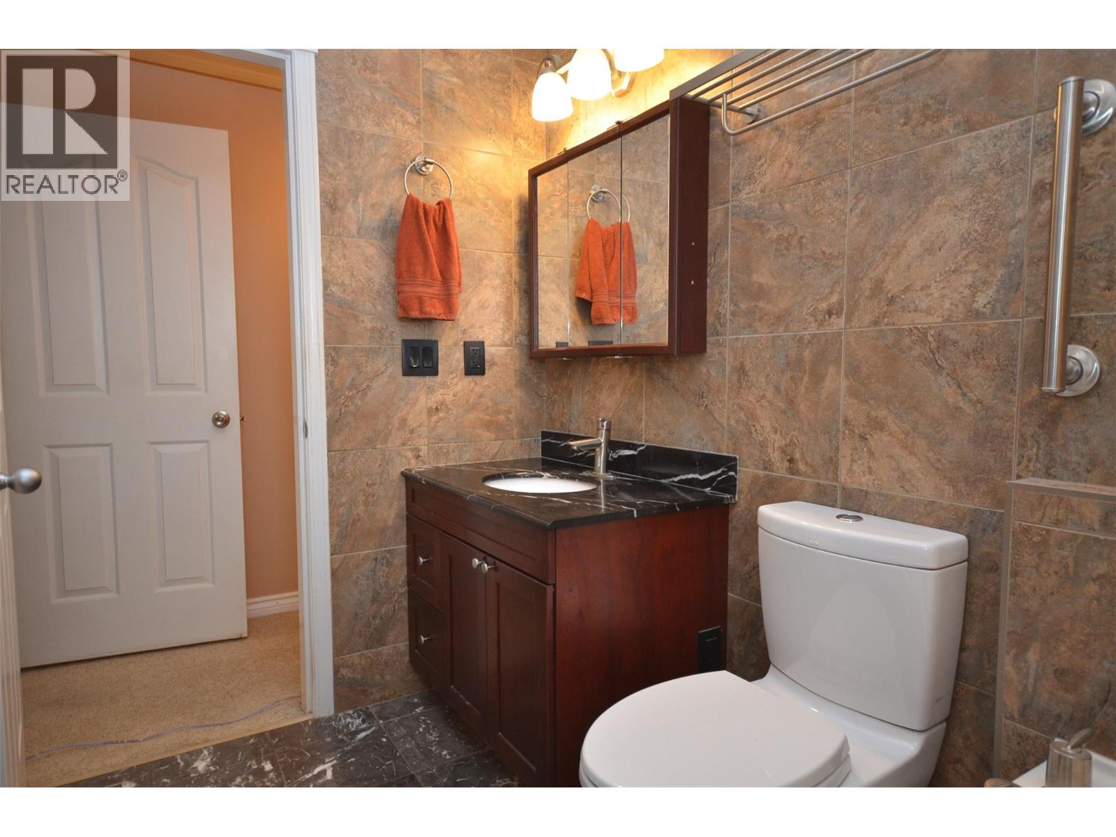 65 Sarsons Place - 24