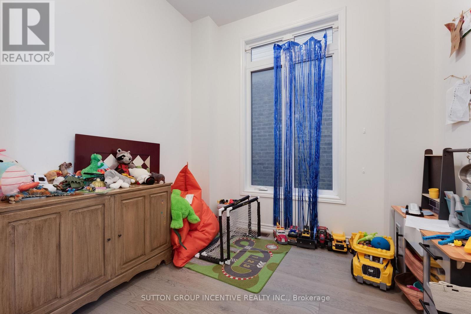 84 SHEPHERD DRIVE - Image 19