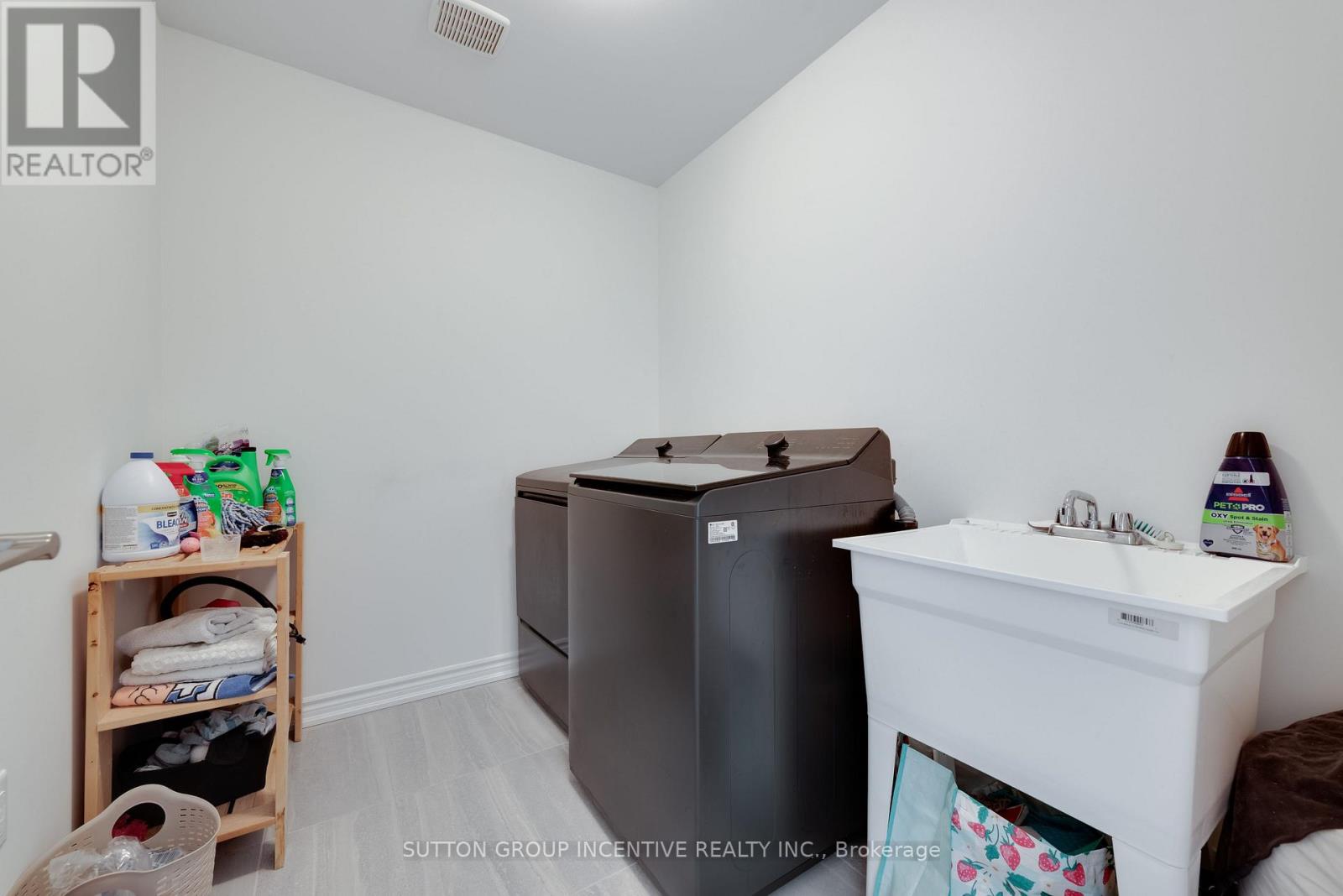 84 SHEPHERD DRIVE - Image 23