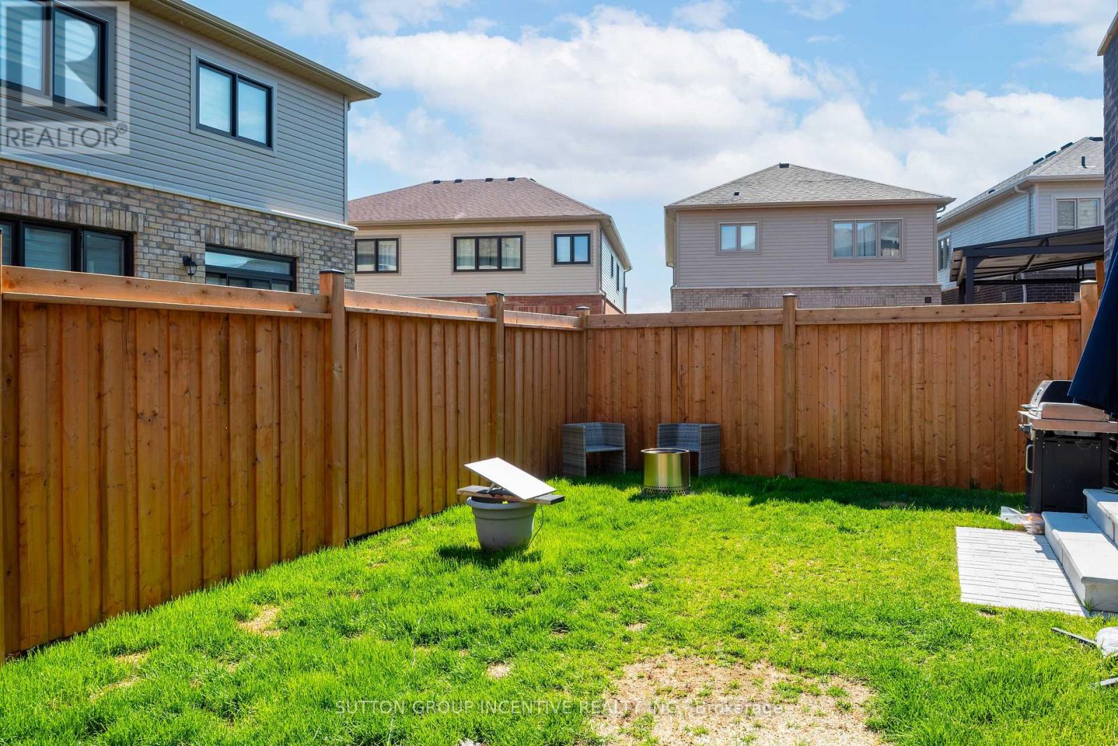 84 SHEPHERD DRIVE - Image 24