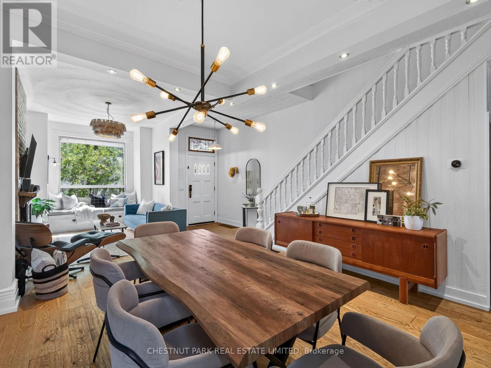 28 ROBINSON STREET - 13