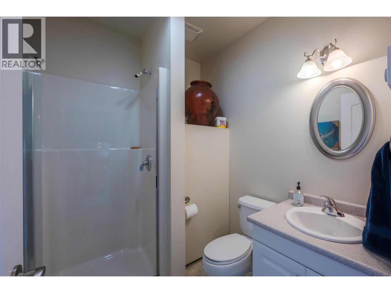 5091 Croil Avenue, Summerland