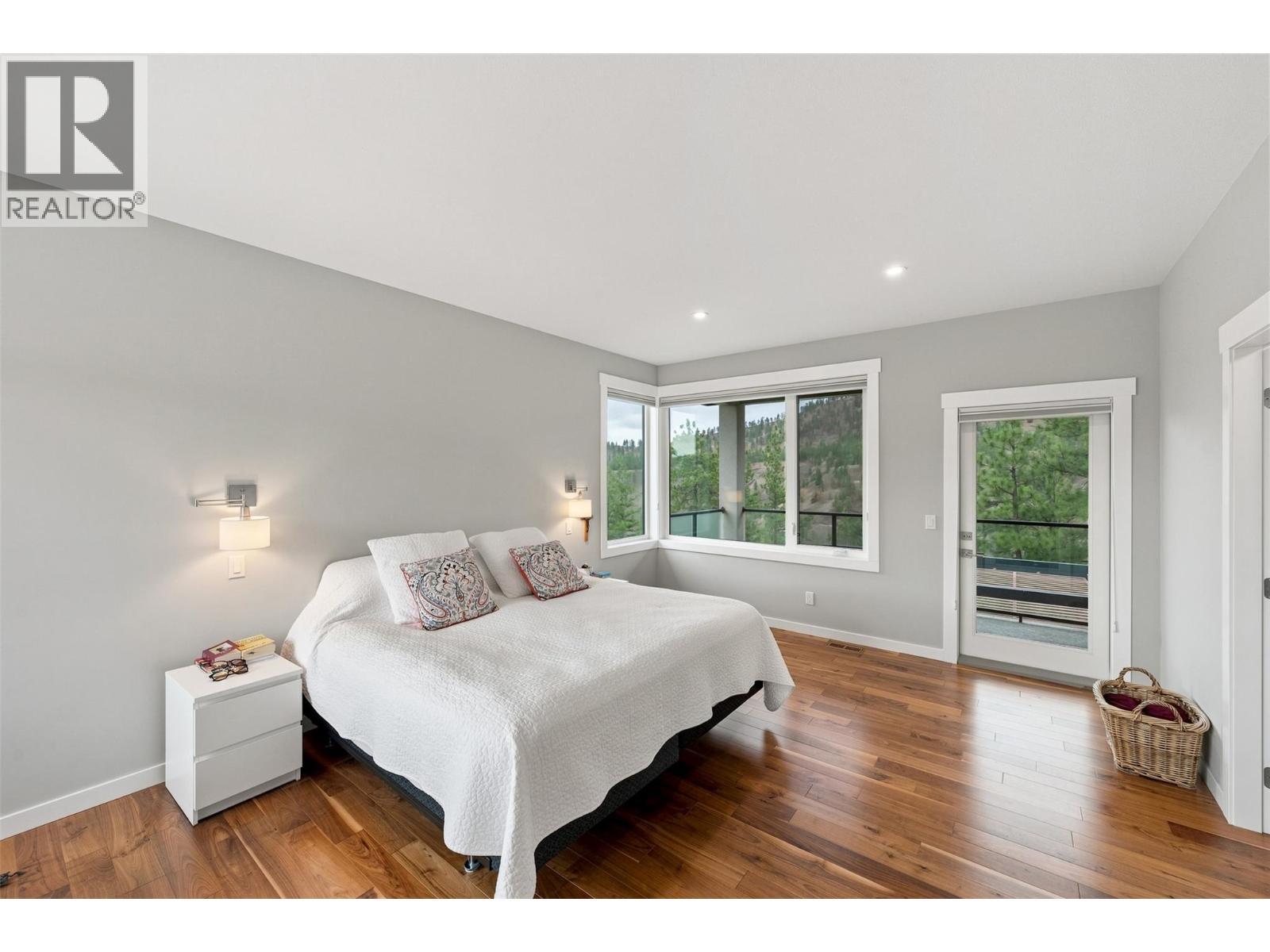 1033 Antler Drive - 44