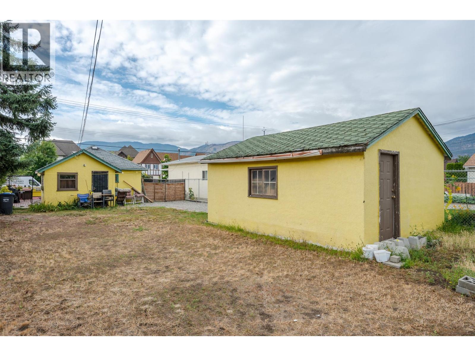 219 Hastings Avenue, Penticton
