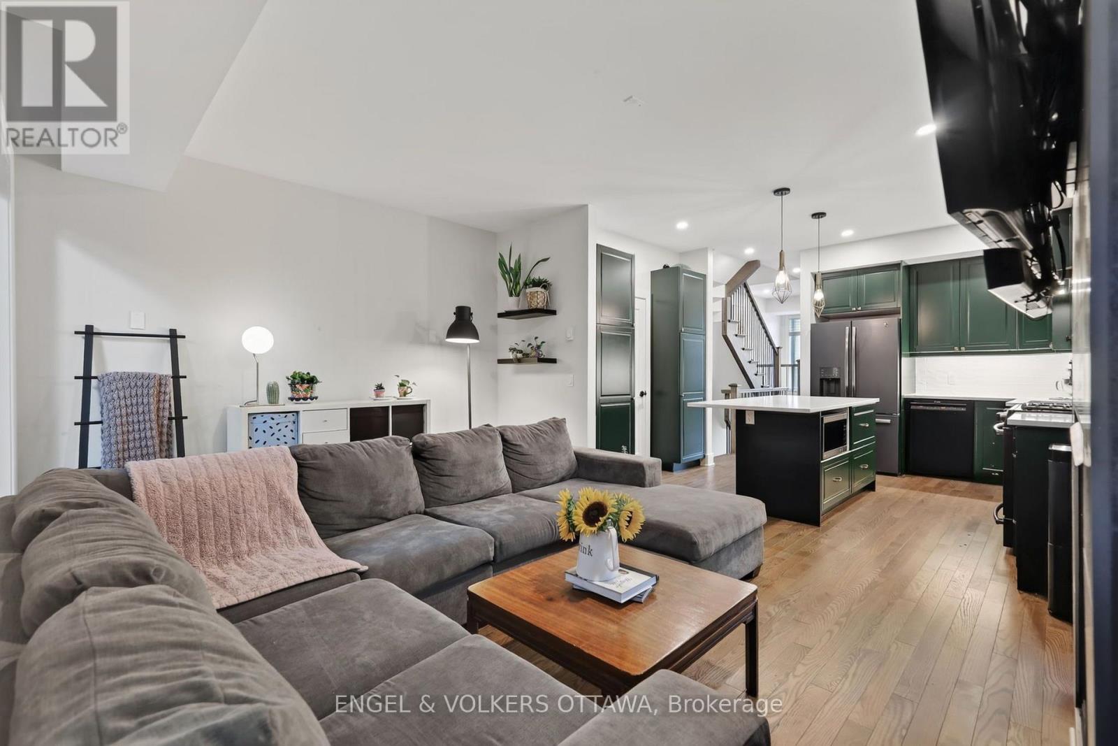 304 RIVERDALE AVENUE - 45
