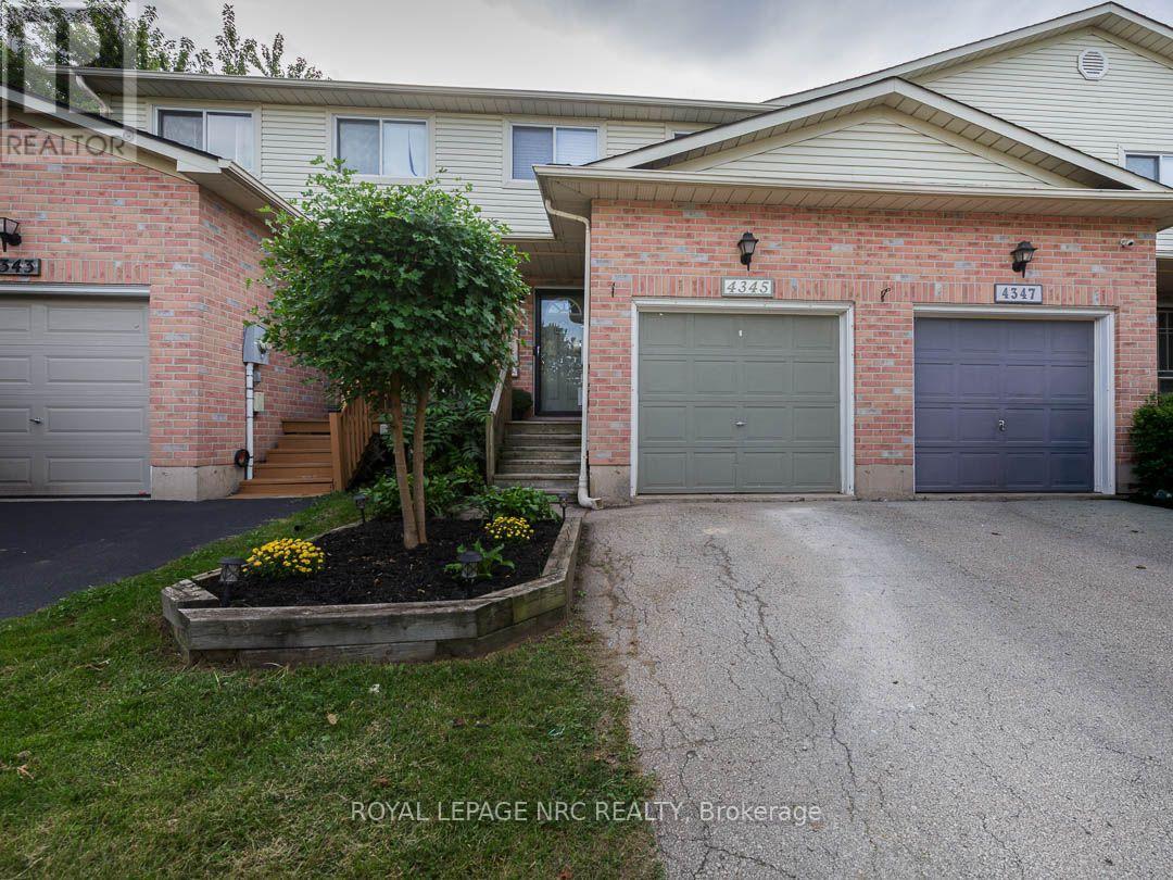 4345 BEVERLEY CRESCENT - 2