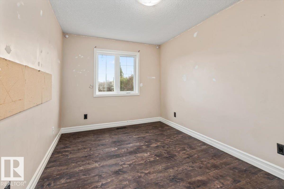 20743 56 AV NW - 22