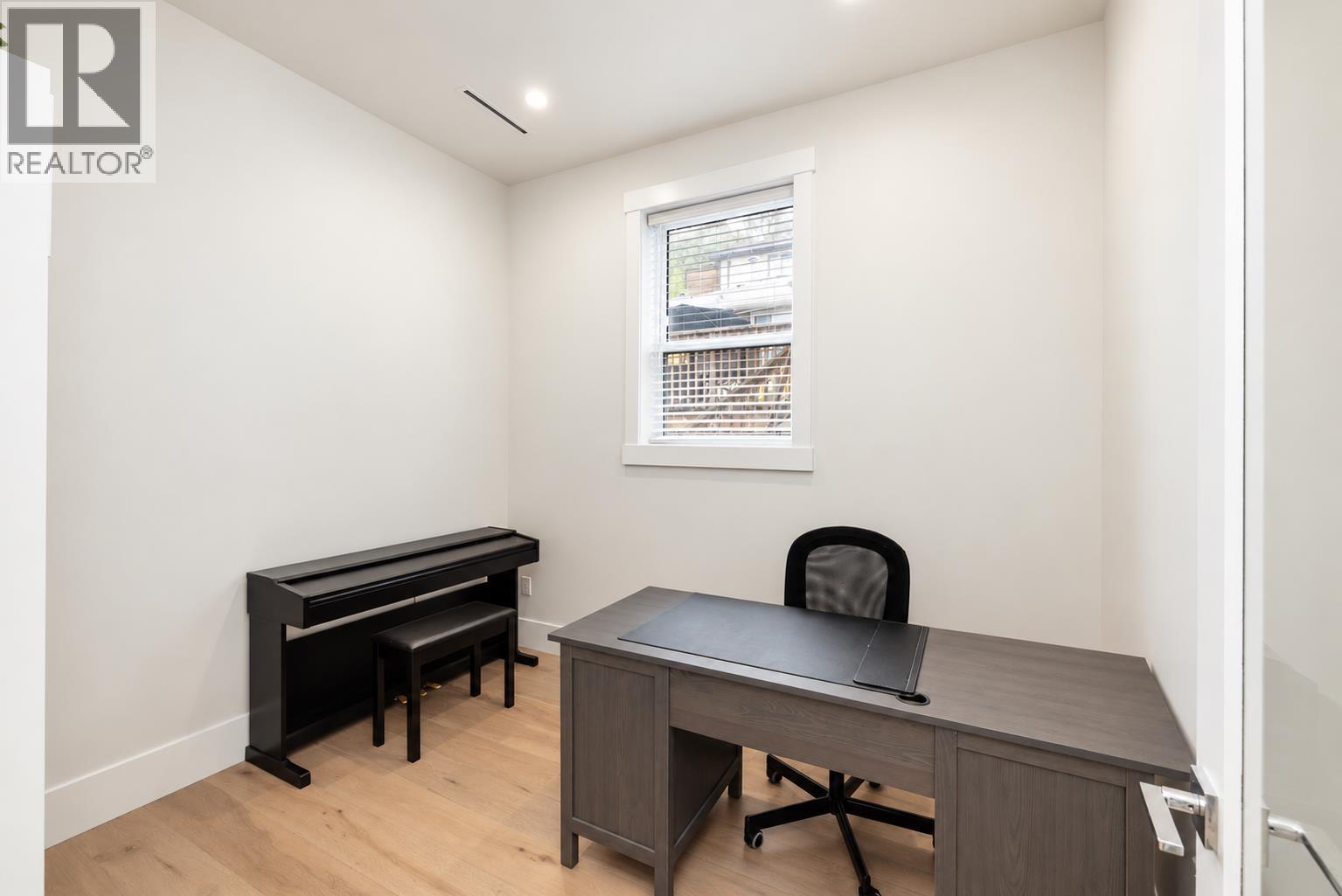 344 E 21 STREET, North Vancouver