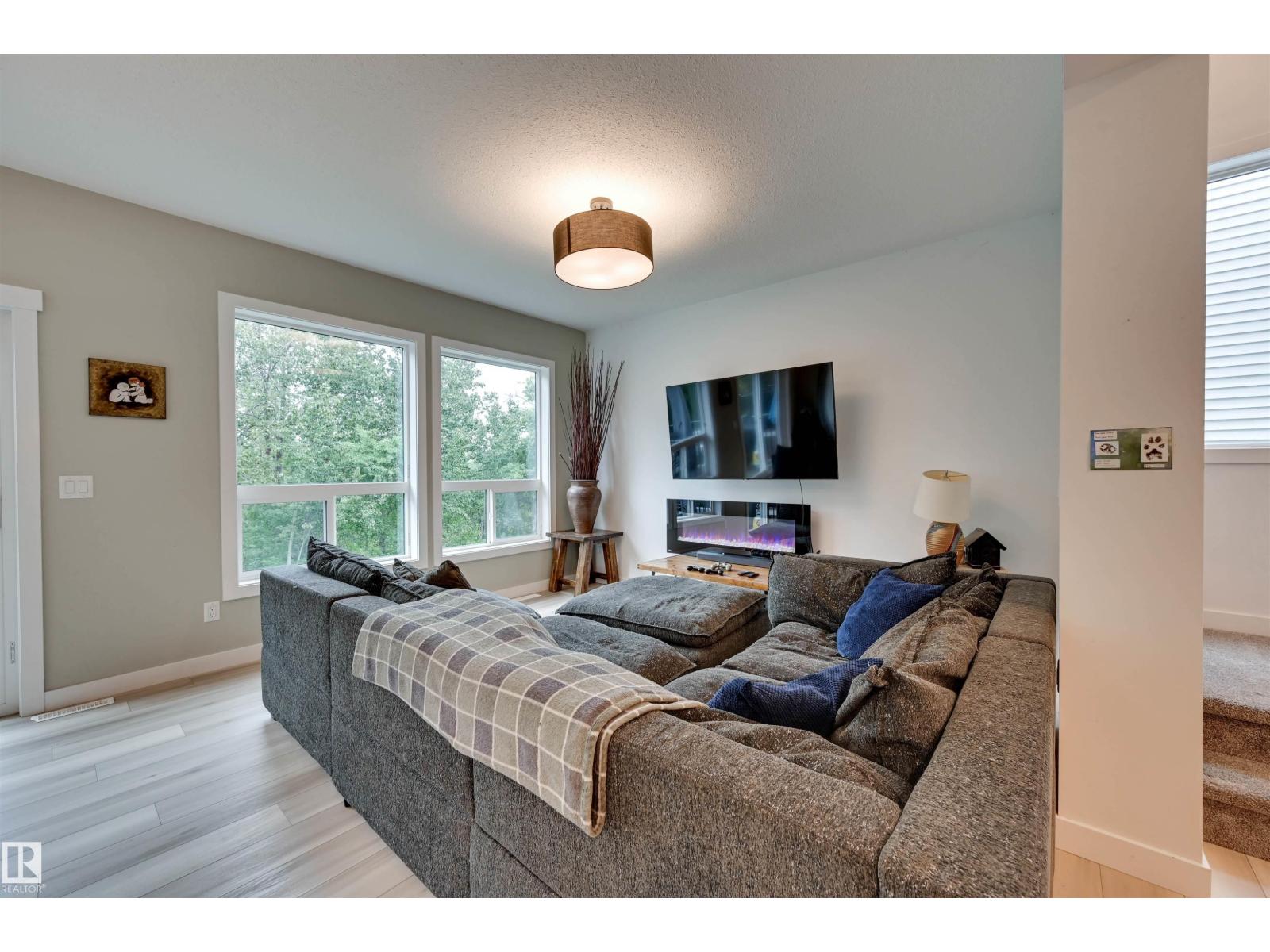 662 ASTORIA WY - 11