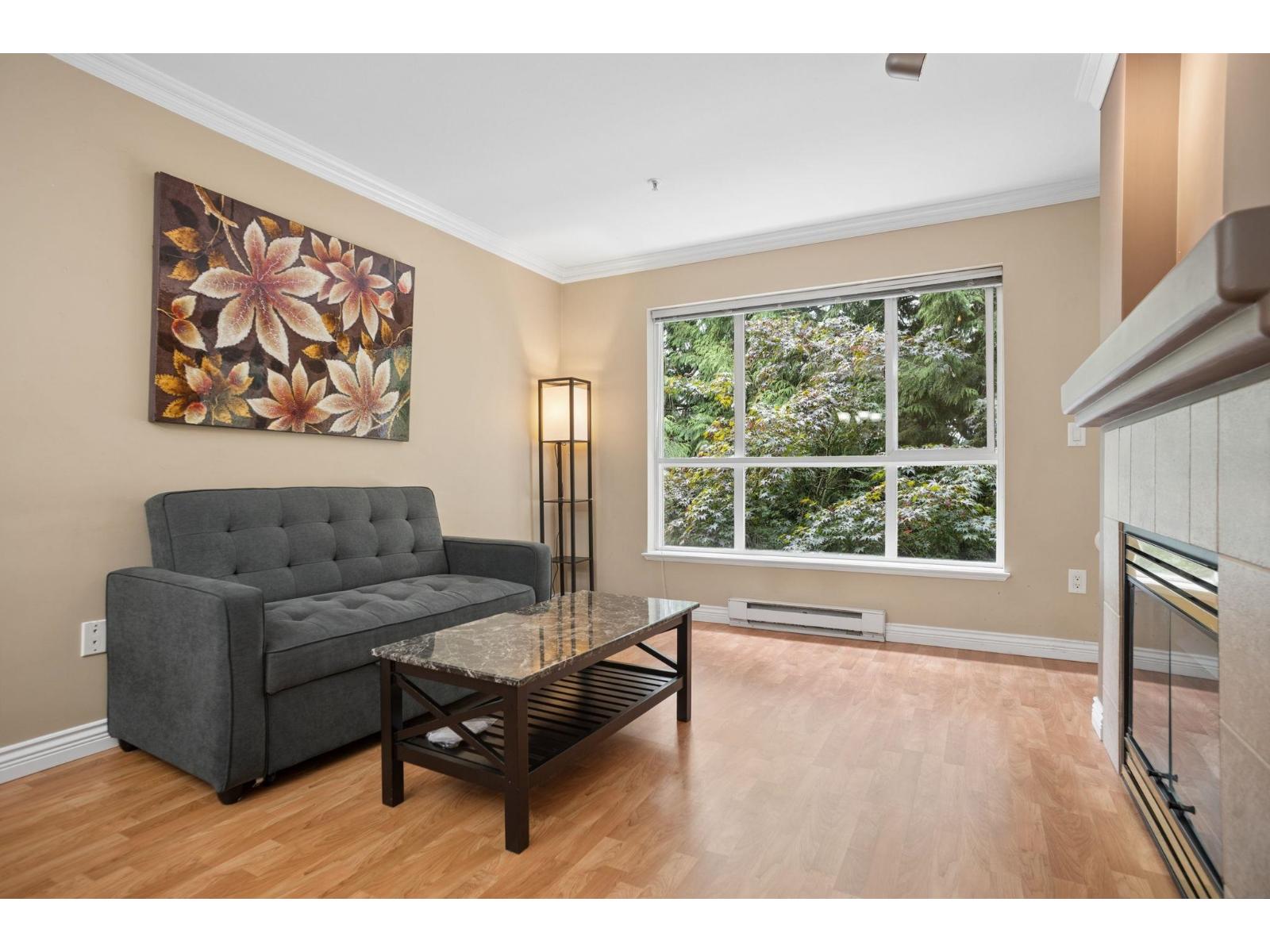 322 9979 140 STREET STREET, Surrey