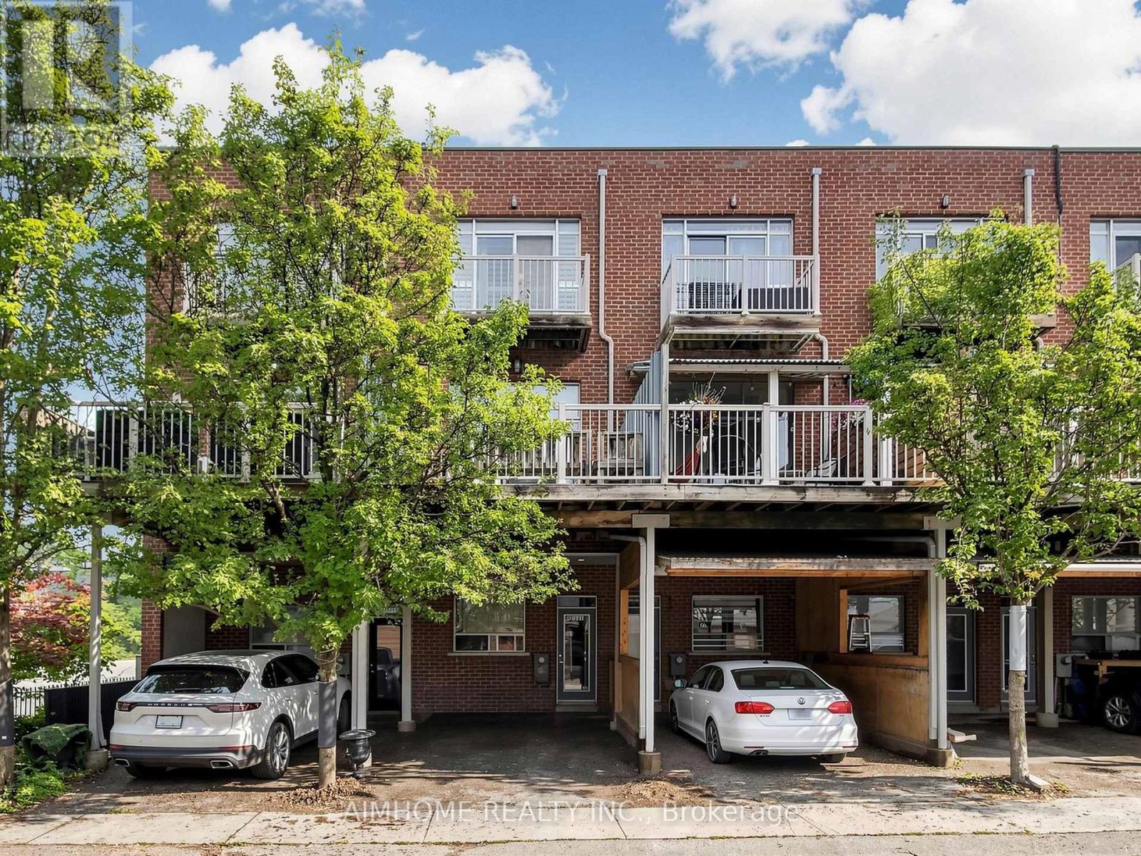 1089 DUNDAS STREET E - 13