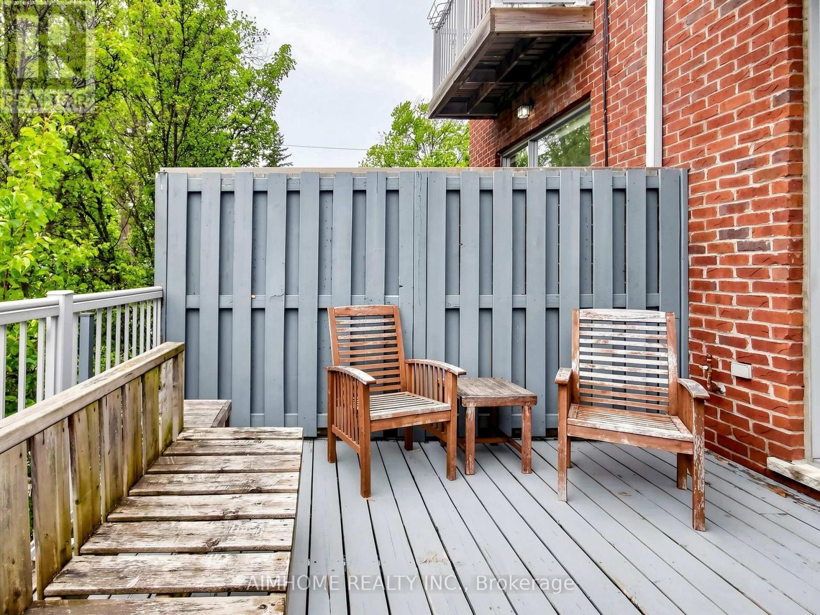 1089 DUNDAS STREET E - 39