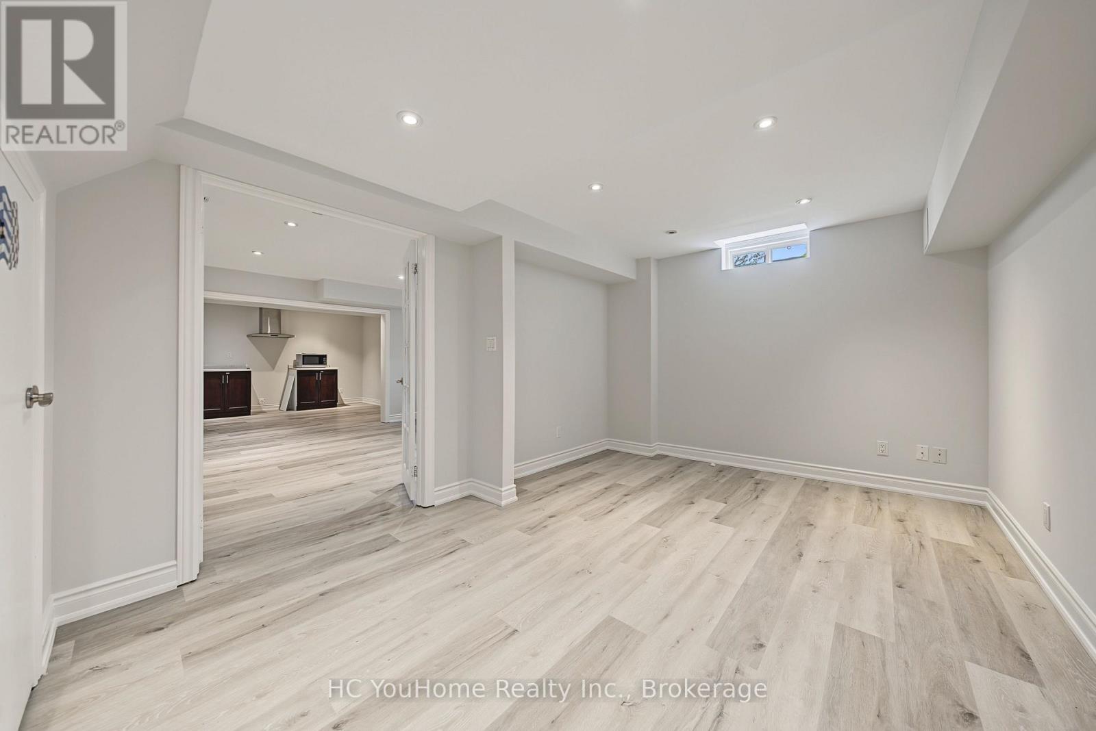 39 EMERY HILL BOULEVARD - Image 44