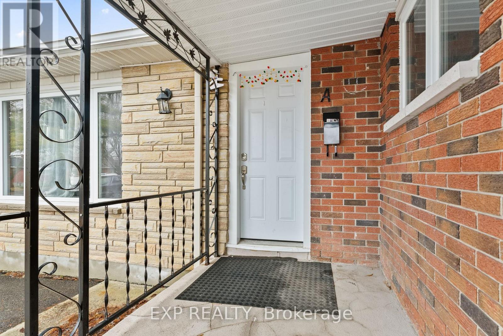 692 CLAUDE STREET - 4
