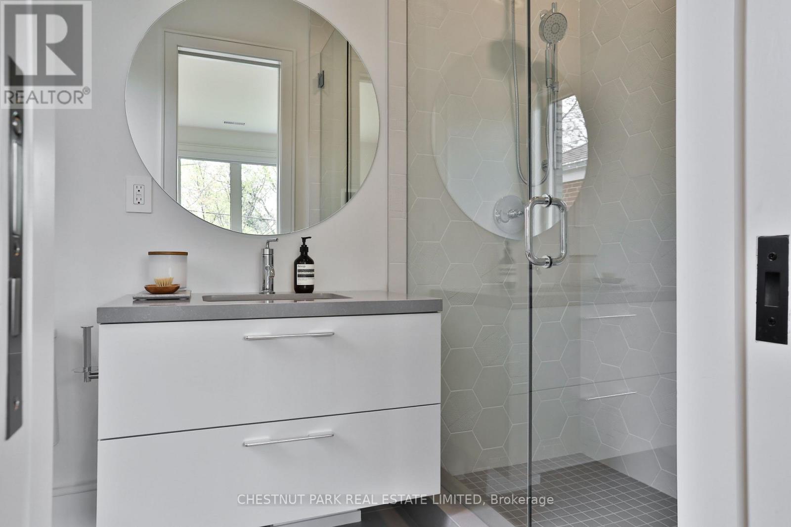 2 MARCHWOOD DRIVE - Image 40