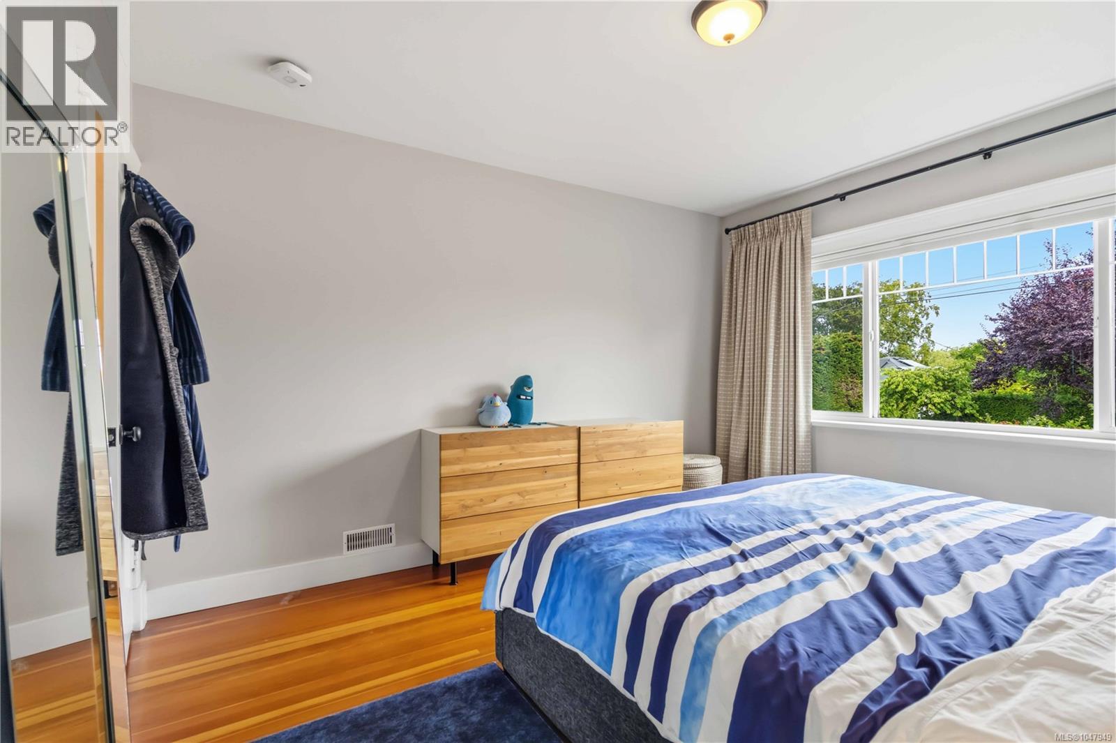 590 Monterey Ave - 30